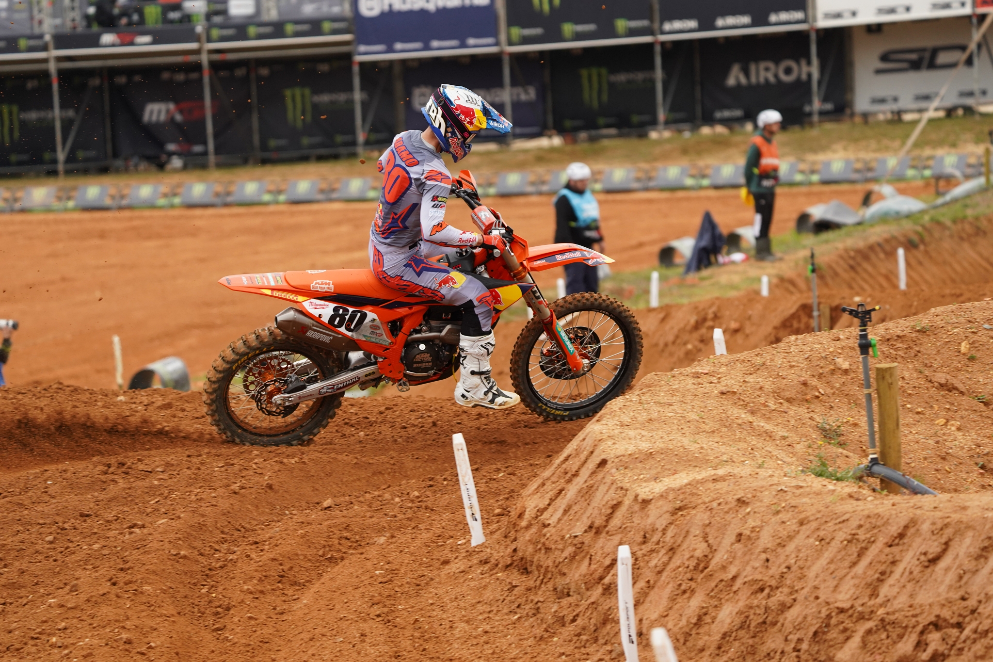 COENEN Y ADAMO BRILLAN EN LAS CARRERAS DE CLASIFICACIÓN EN ÁGUEDA